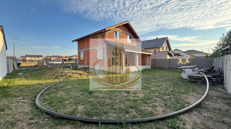 Casa individuala P+M Giroc. Strada linistita doar de case. - Poză 1