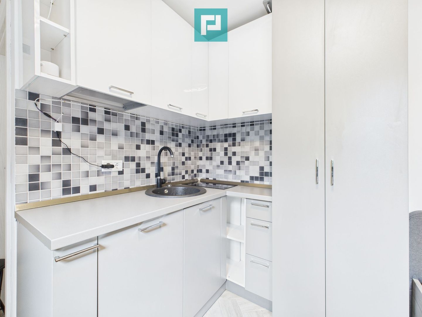 Garsonieră cochetă, renovată recent – zona Dacia - Poză 5