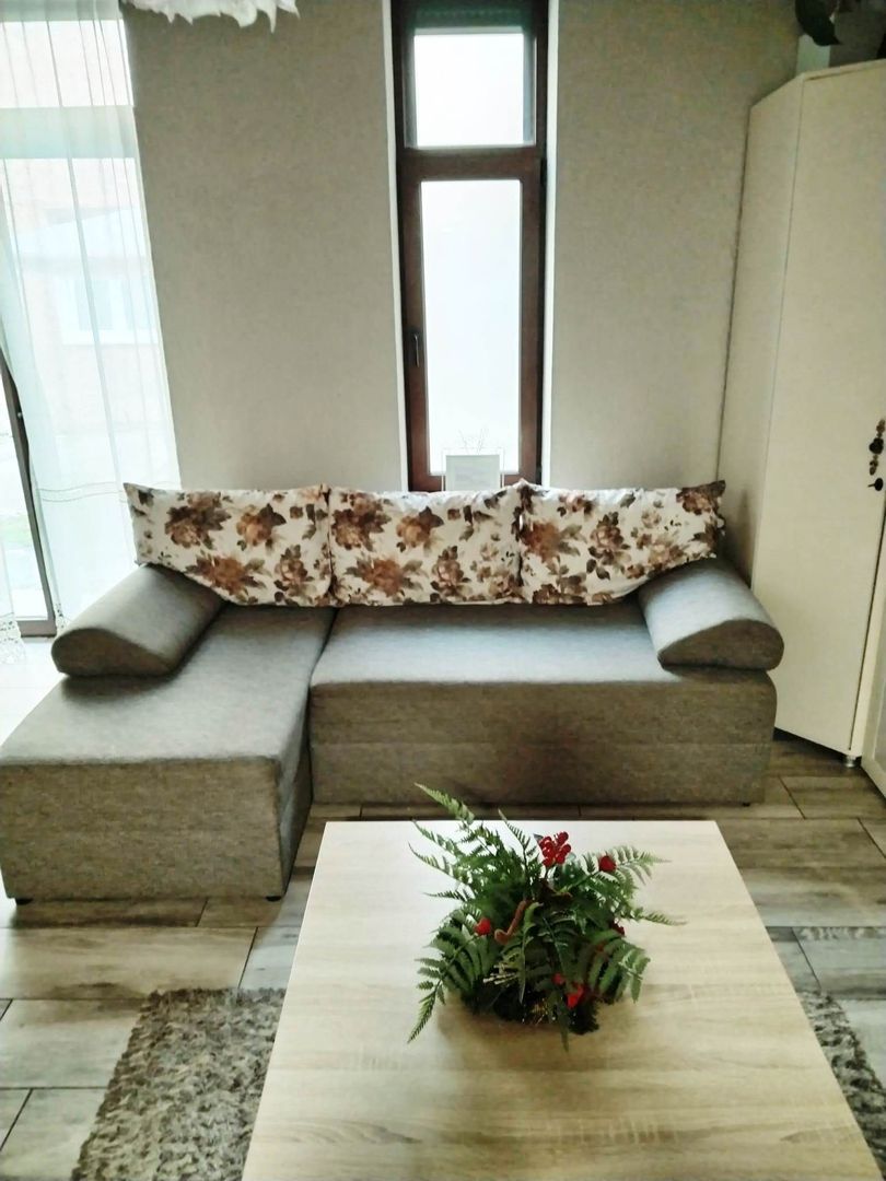 Studio renovat mobilat si utilat,Brasov,centrul istoric - Poză 6