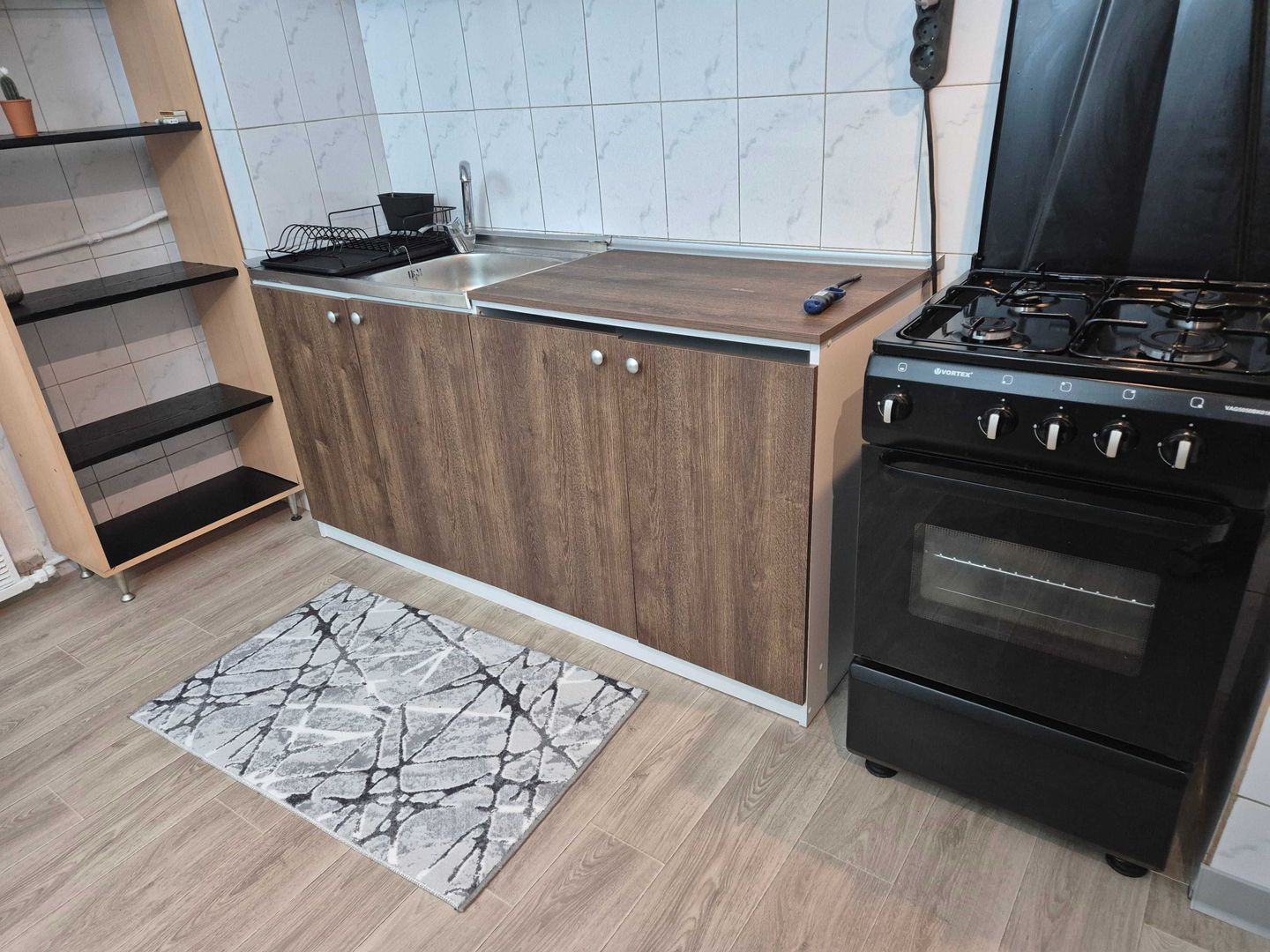 De închiriat garsonieră 42mp, bloc reabilitat, utilată complet, zona Decebal - Poză 3