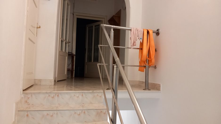 BRASADAS vinde casa 2 cam cu etaj 6 ari zona Bercu Rosu. - Poză 11