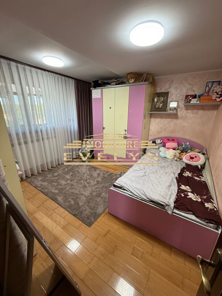 Apartament 3 camere, etaj 1, Str. Miorita - Poză 6
