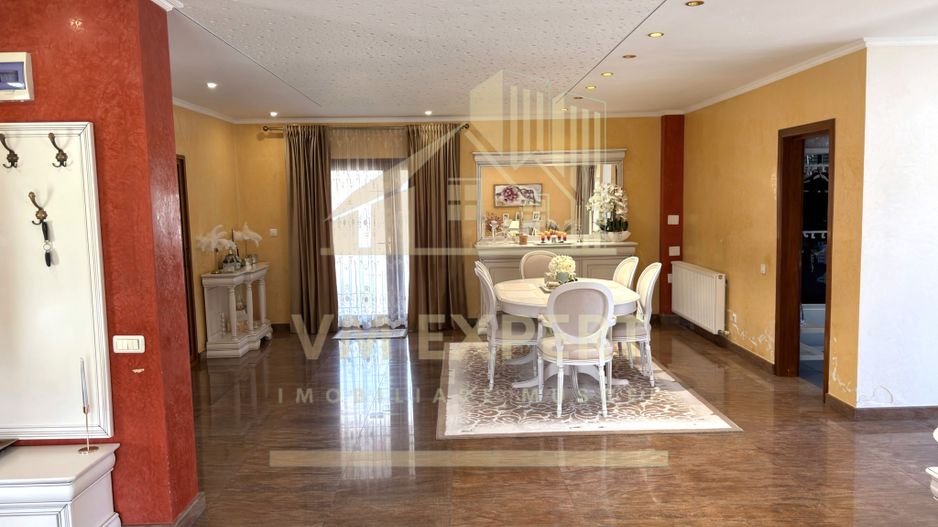 CASĂ 5 CAMERE TEREN 1600 MP CAMPULUNG - Poză 15