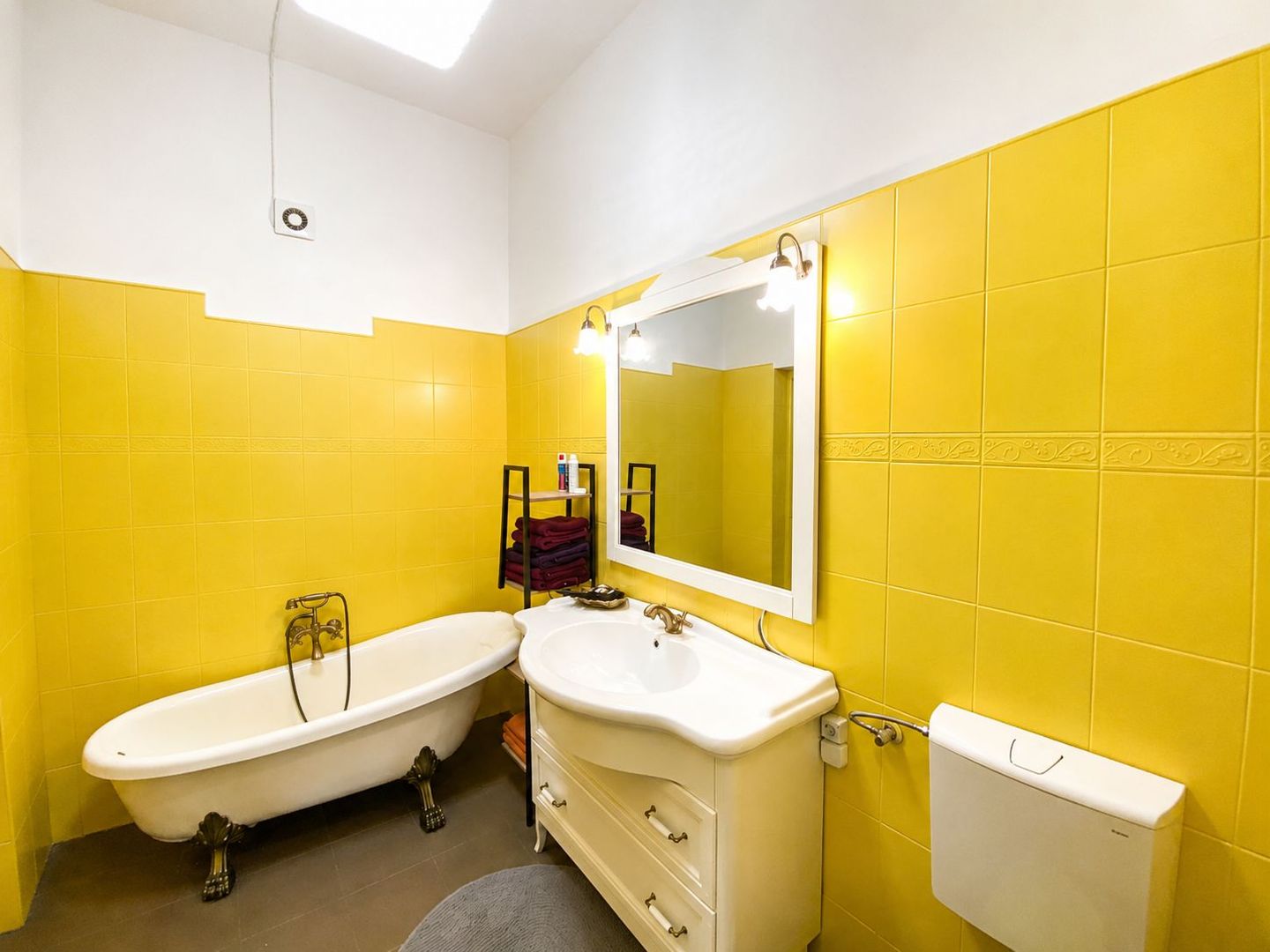Comision 0%, Apartament 4 camere, Cladire Istorica, 134mp, Zona Sinaia - Poză 11