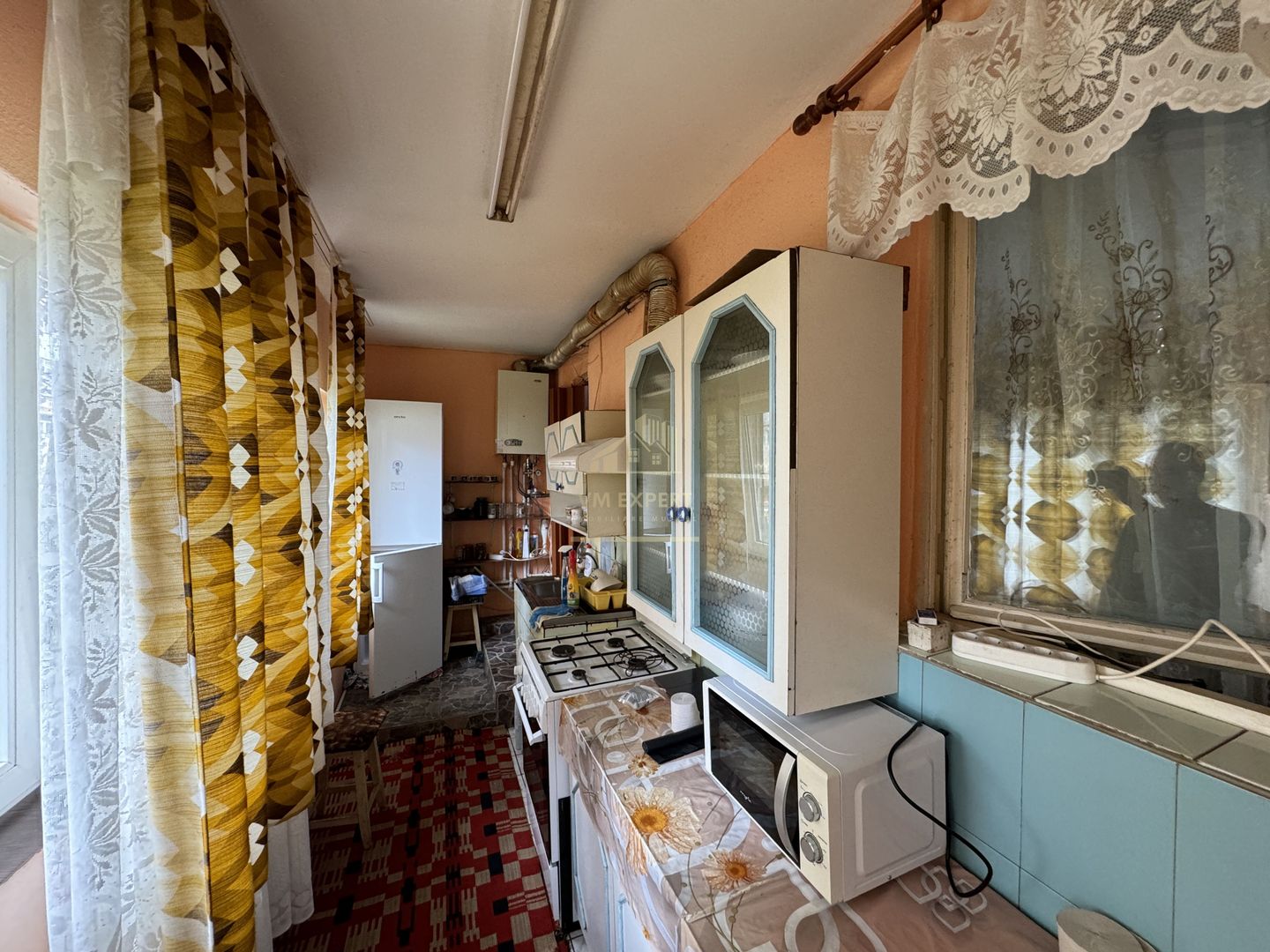 APARTAMENT 2 CAMERE PARTER CAMPULUNG - Poză 4