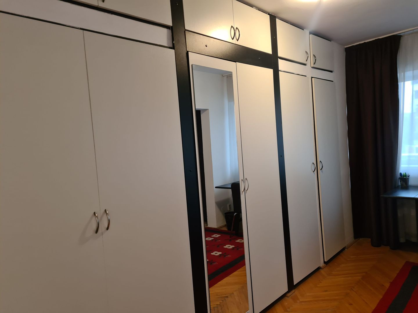 3 camere 93 mp 2/7 Calea Bucuresti - Vodafone - Poză 7