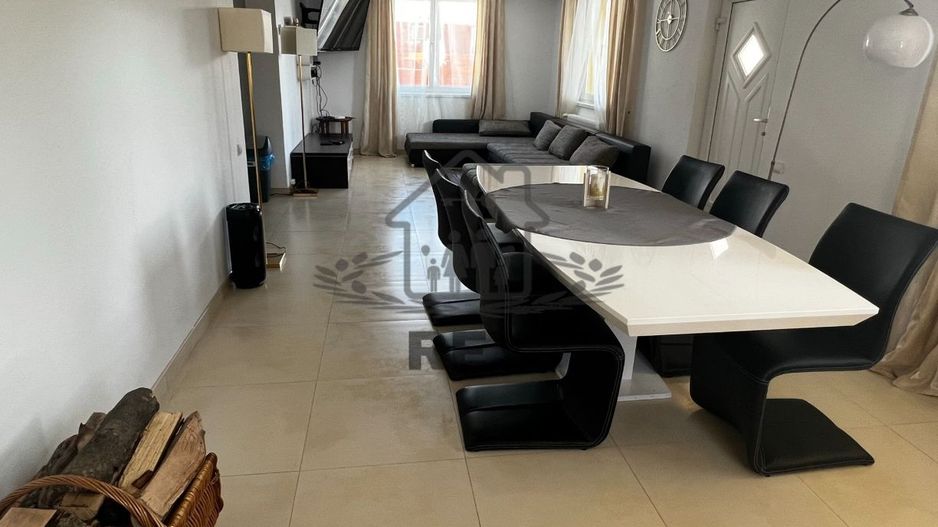 Casa/Vilă/Pensiune/GustHouse de închiriat Păltiniș - Poză 2