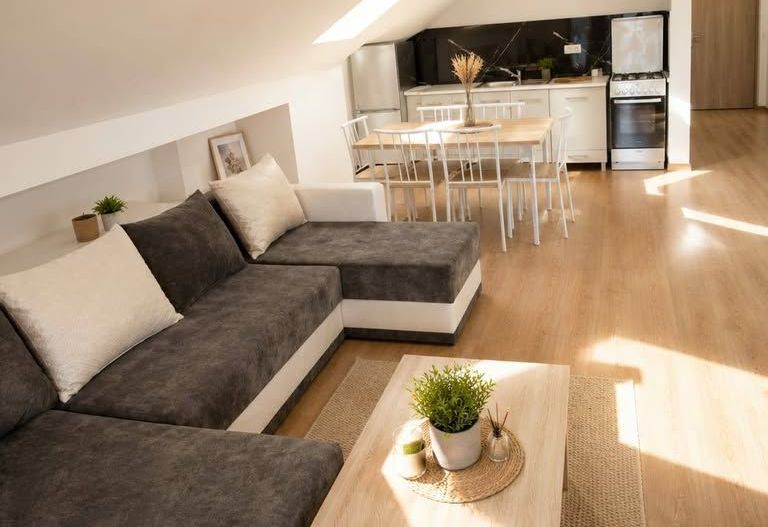 Apartament 3 Camere, 83 mp utili, bloc nou, Cetate - Poză 1