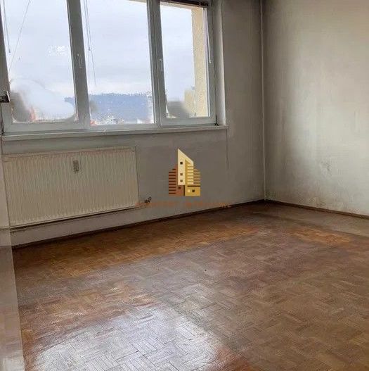 | Apartament cu 3 camere de vanzare | Cartierul Grigorescu | Etaj 2| - Poză 4