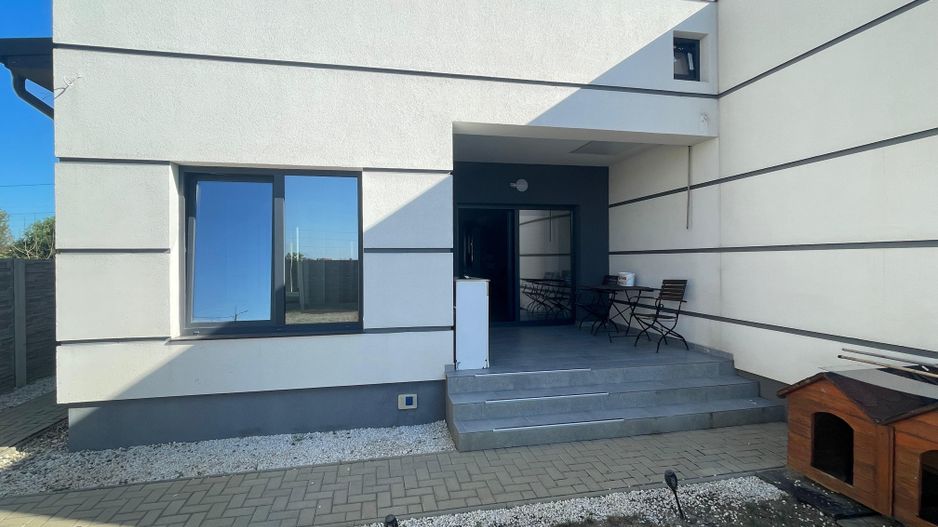 Duplex cu 3 camere, amplasament excelent |Moșnița Nouă| - Poză 1