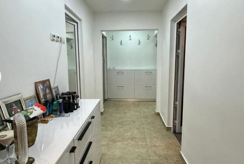 Apartament renovat cu doua camere, soseaua Berceni, 130.000€ - Poză 5