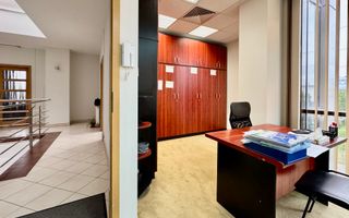 Spațiu pentru birouri langa Funshop Buziașului - Poză 29