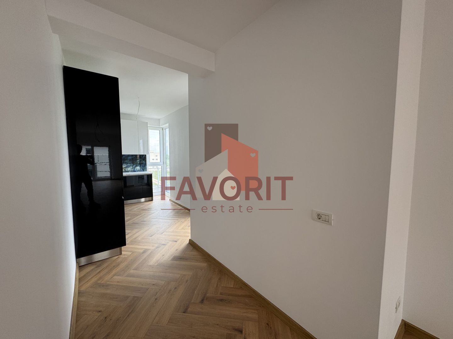 Penthouse cu terasa 70mp si 2 locuri de parcare in zona Torontalului - Poză 8