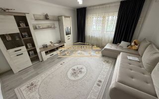 Apartament 3 camere – Calea Națională, la stradă principală - Poză 1