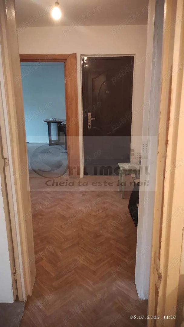 Liber, de vanzare apartament 2 camere, decomandat, Piata Cug - Poză 3