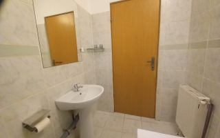 De închiriat apartament 2 camere – zona Cantina Studențească - B-dul Victoriei - Poză 10