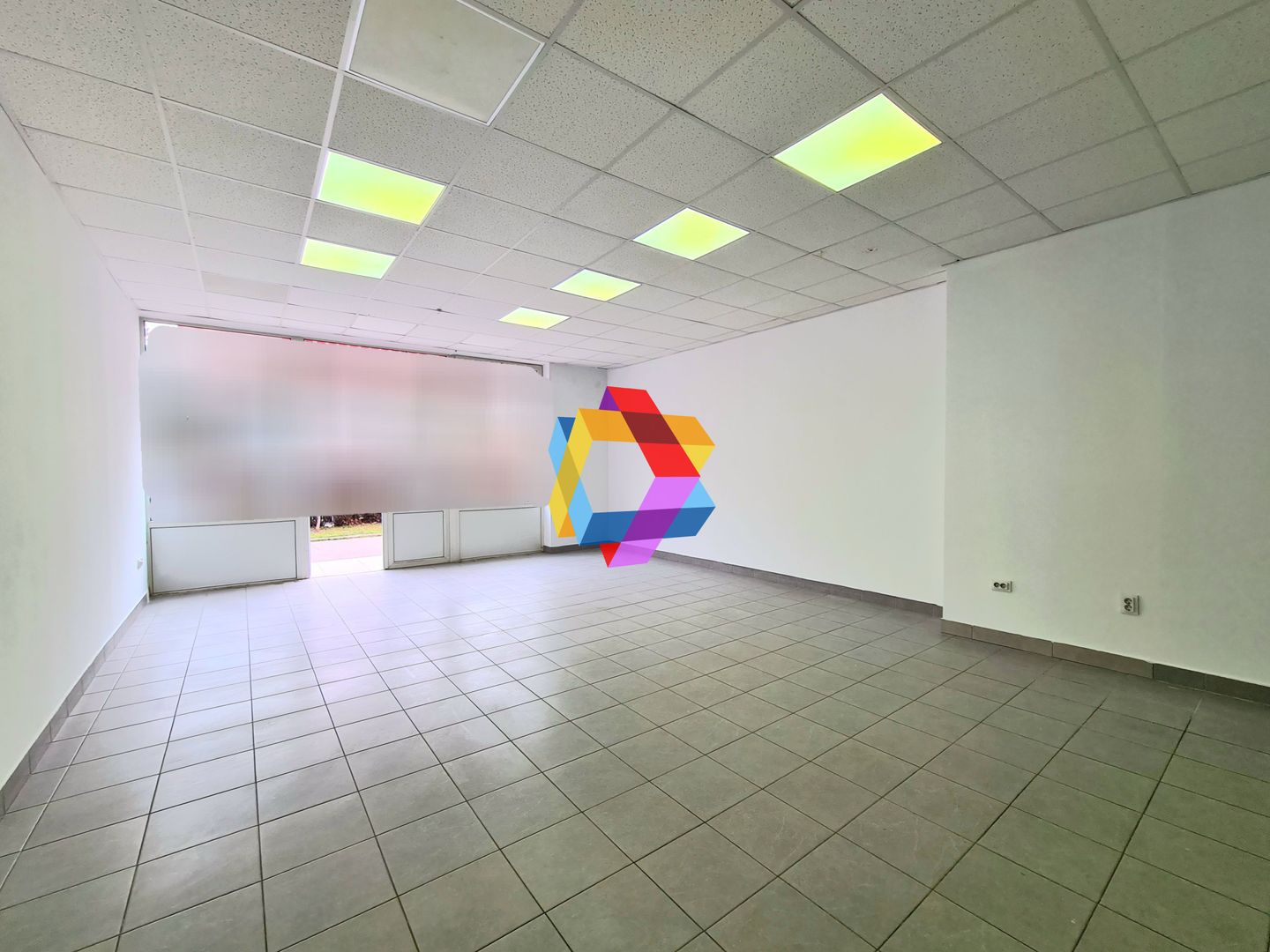 Spatiu comercial de închiriat, Brasov - 66 mp -  Spatii-comerciale-brasov.ro - Poză 1