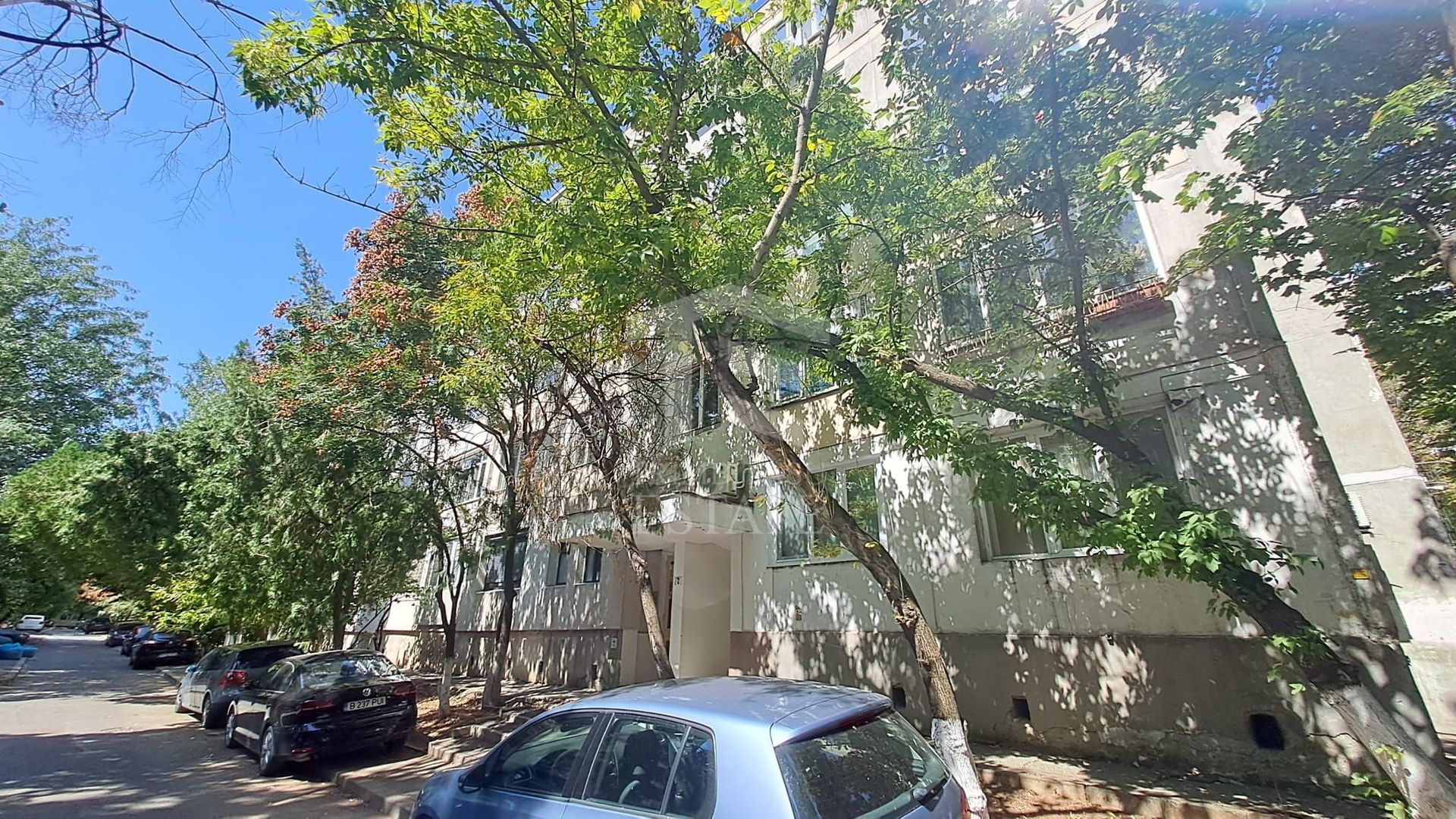 Apartament 2 camere renovat 5 min de Politehnica - Poză 21