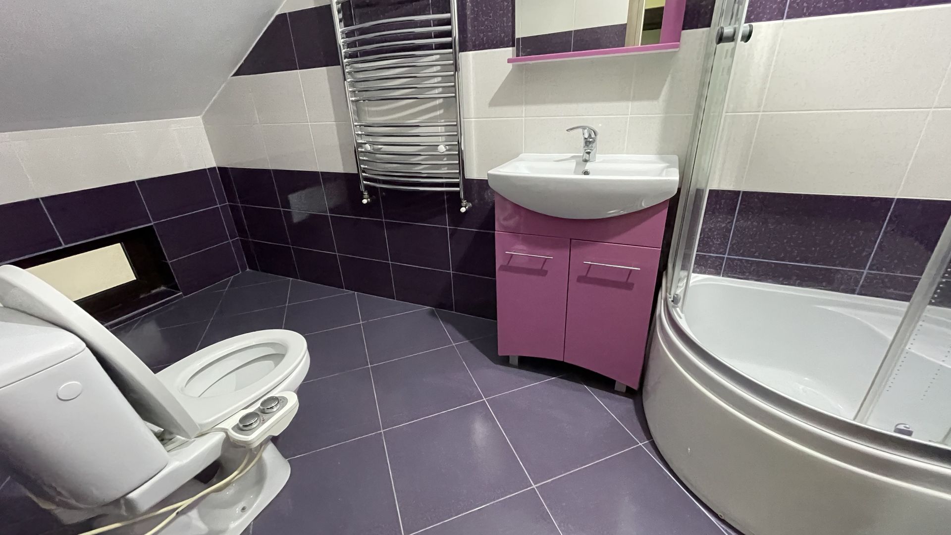 Casa moderna P+1E,spatioasa,teren 700 mp in Sacalaz - Poză 27