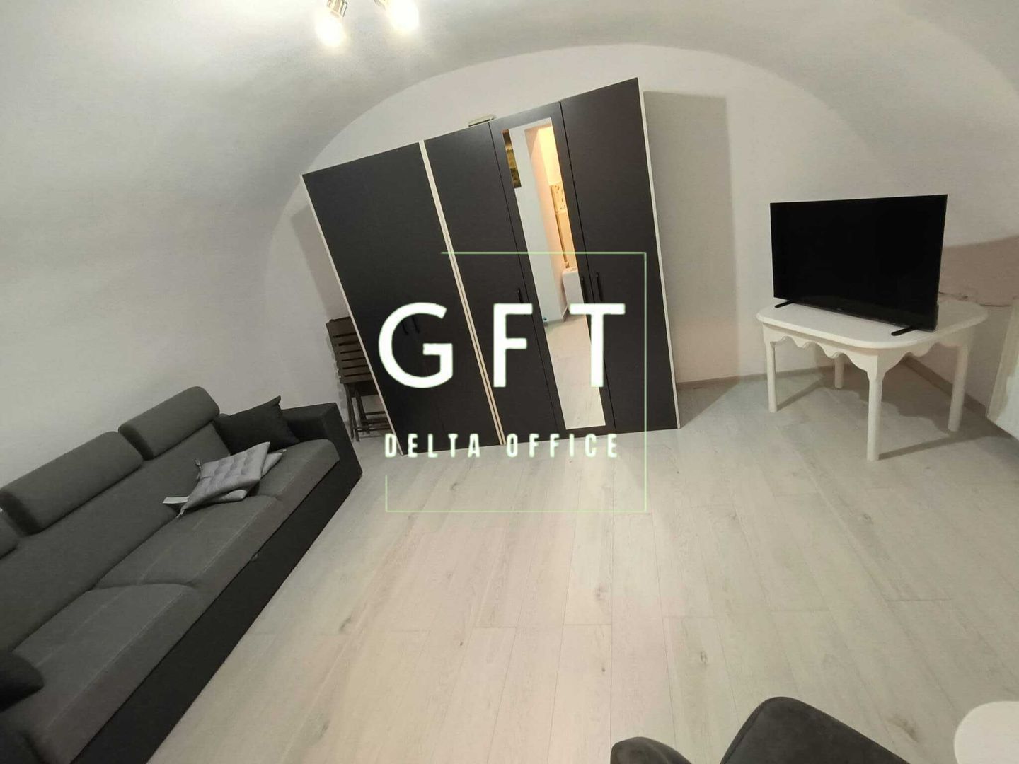 Apartament cu o cameră ultracentral de închiriat - Poză 2