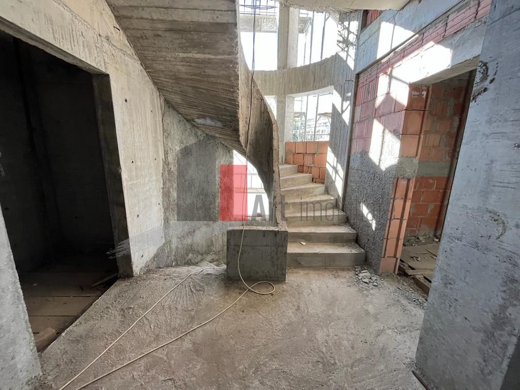 Spatiul "MALNOVA", imobil exclusivist comercial/birouri - Poză 8