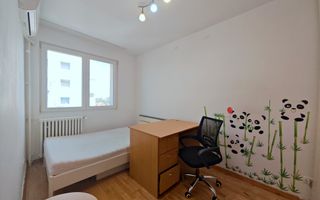 Apartament cu trei camere in inima cartierului Titan - Poză 4