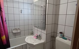 Apartament 3 camere, 70 mp utili, balcon, zona Cetate, Alba Iulia - Poză 8