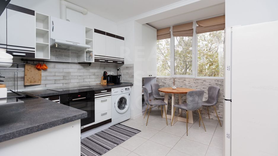 Vânzare, apartament, 2 camere, strada Grenoble, Telecentru - Poză 1