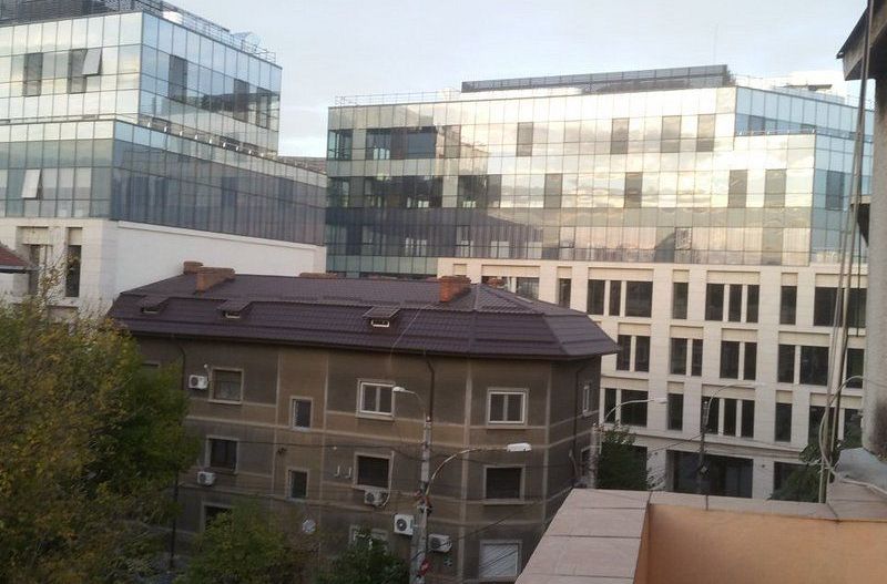 Apartament 3 camere in Romana, anexe, boxa - Poză 22