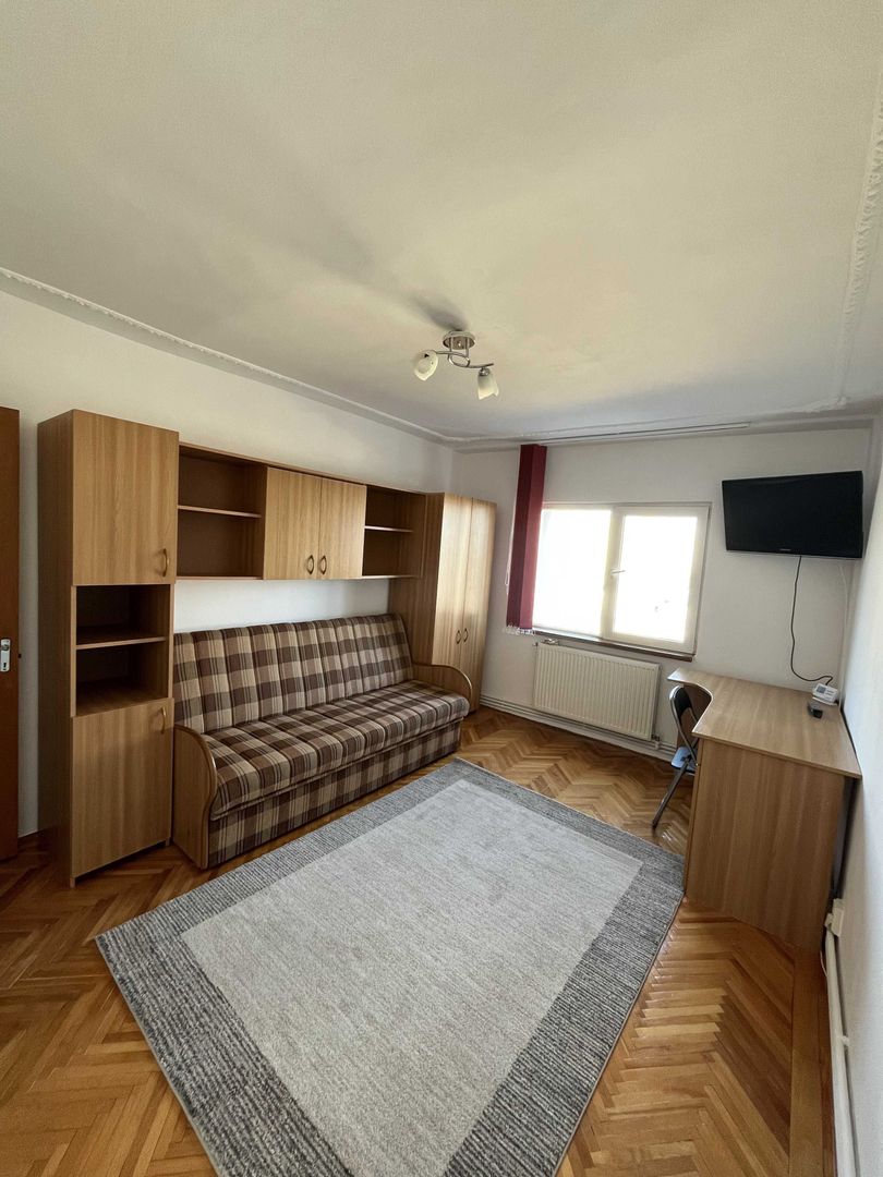 Garsoniera decomandata, centrala proprie, AC, zona Penny Fizicienilor - Poză 1