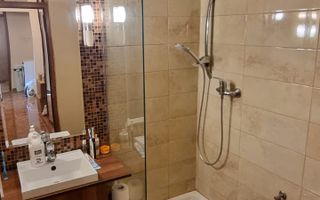 Aradului | 4 camere | Decomandat| Etaj intermediar | 3 balcoane si boxă - Poză 8