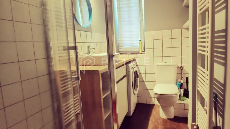 De închiriat: Apartament modern cu 1 cameră, în zona 7 Noiembrie - Poză 4