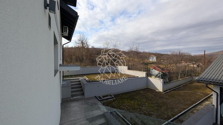 Casa de Lux 378 mp con.-teren 1250 mp-foisor-Valea Rusului - Poză 8