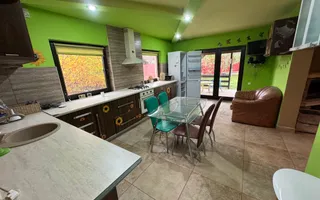 Casa cu 4 camere, 230mp, garaj, Zona Corunca - Poză 11