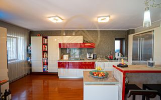 Mamaia Sat - Vila moderna, dotari premium, curte mare, vedere la lac! - Poză 23