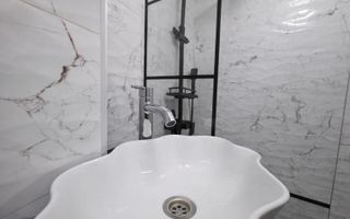 Apartament 2 Camere - Vest -Renovat Complet-  Mobilat & Utilat - Poză 12