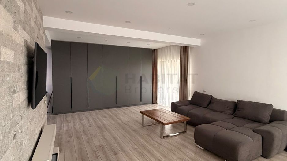 VILĂ MODERNĂ CU 4 CAMERE, CRAMĂ, SI FOIȘOR  | TUNARI – SQUARE HOUSE 2 - Poză 25