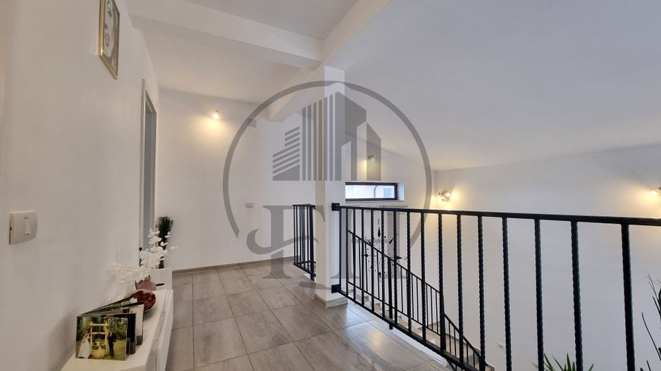 SOLD/ VANDUT- Casa / Vila de vanzare Valu lui Traian - Poză 16