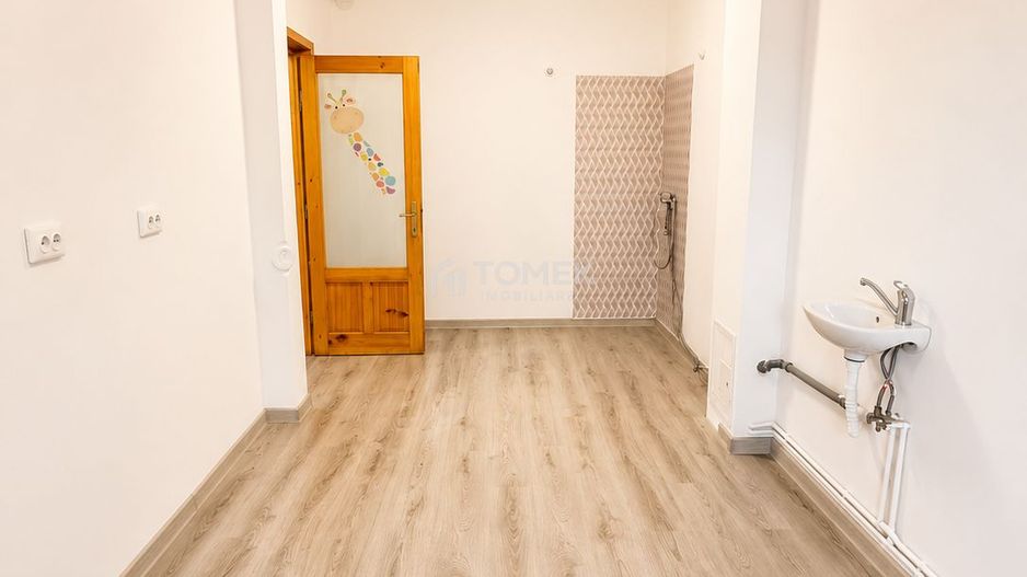 Spatiu comercial/birouri Calea Bucuresti7 zona Judetean - Poză 12