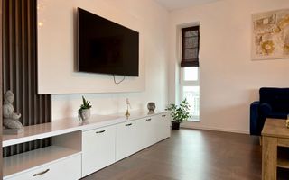 Apartament 2 camere mobilat și utilat, parcare și boxă - Kasper Coresi - Poză 3