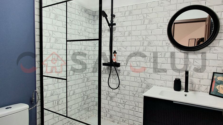 Casa, Curte Comuna, Zona Centrală!! - Poză 8