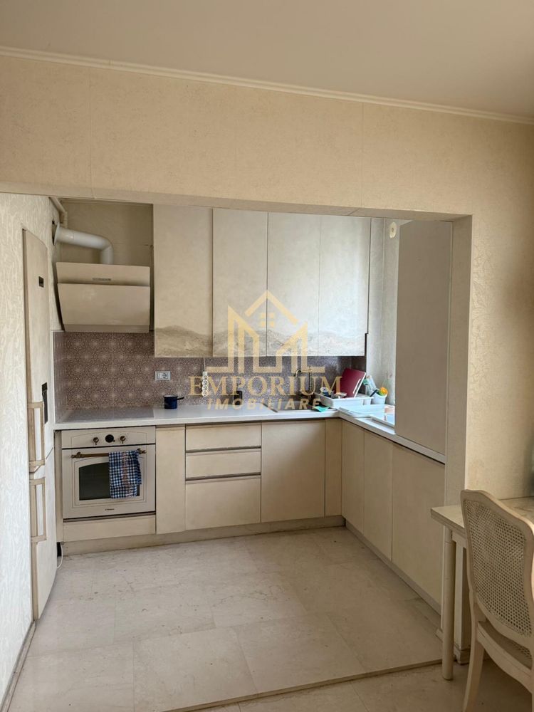 3 camere semidecomandate, parcare, Manastur, zona Primaveri - Poză 3