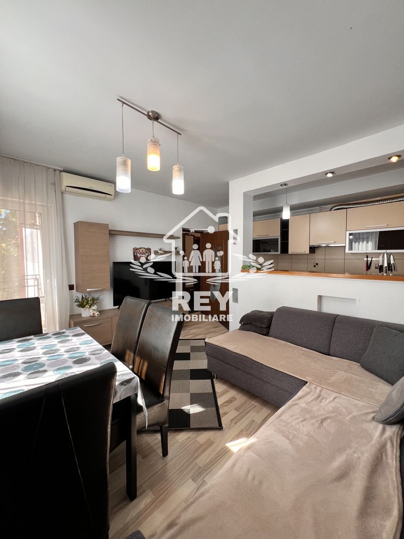 Apartament 3 camere/Etaj 1/Turnișor/Curte Interioară/Loc de parcare - Poză 2
