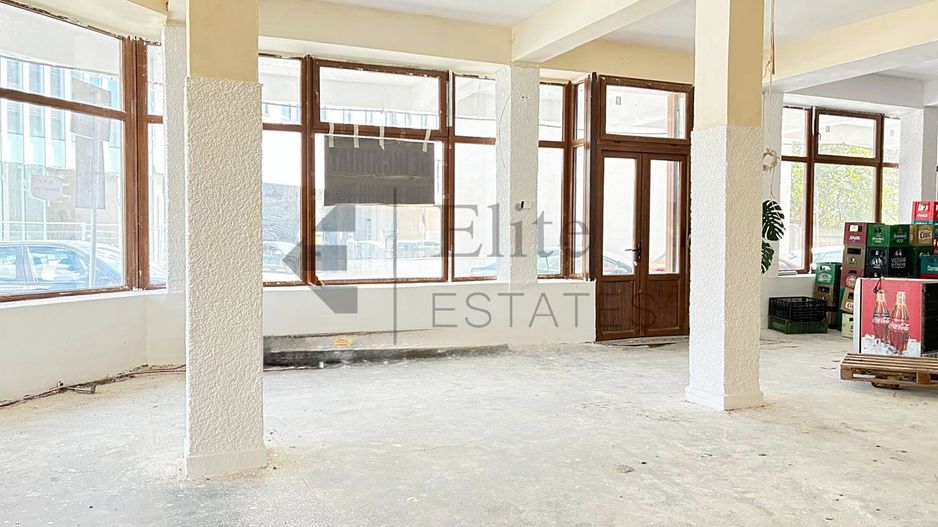 Spatiu comercial 265 mp de vanzare ultracentral in Oradea - Poză 1