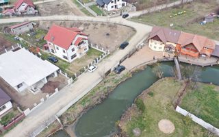 Casa de Vânzare cu lac - Poză 2