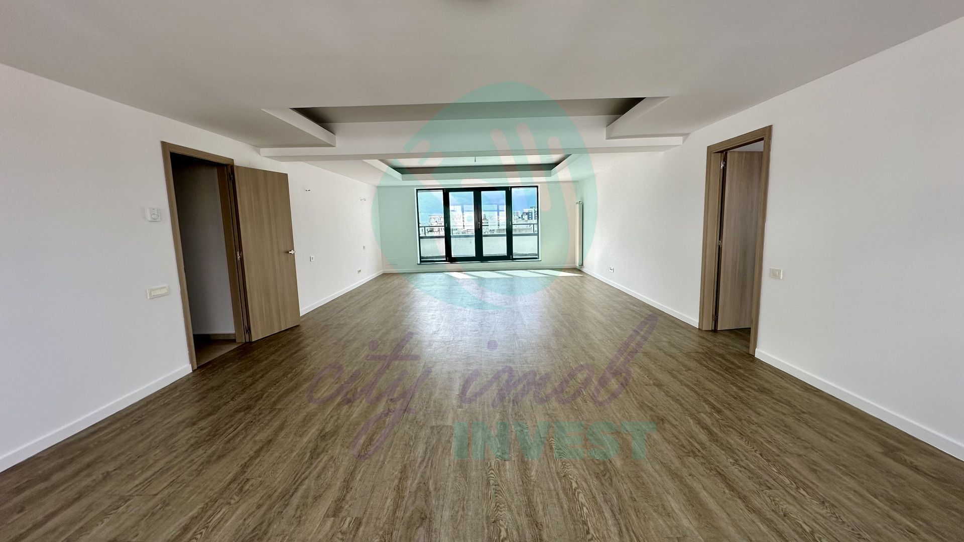 Spatiu cu view si terasa ideal atat pentru birou cat si pentru locuinta - Poză 3