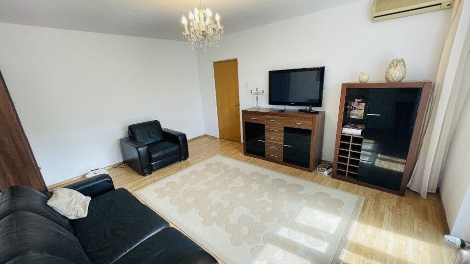 Apartament 2 camere Vitan, loc de parcare inclus - Poză 1