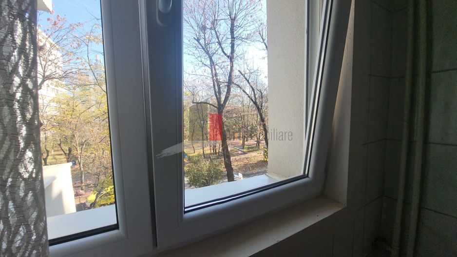Apartament 3 camere transformat in 2 camere Titan - Poză 14