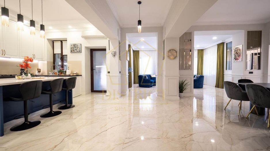 Vilă de LUX cu piscină, 278 mp utili și teren de 1.780 mp I Sag - Poză 3