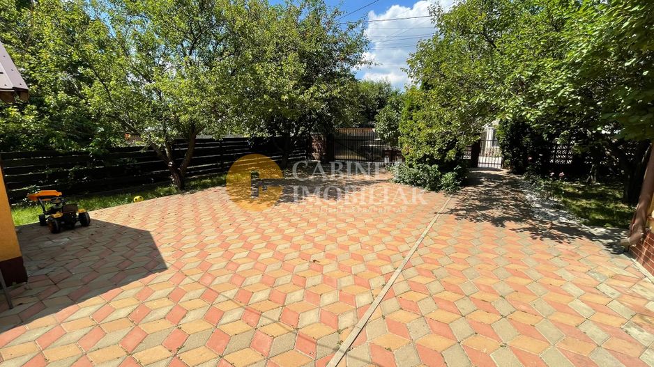Casă Duplex Integral (Ambele Părți) - 325mp Utili, 1000mp Teren, Asfalt - Poză 4